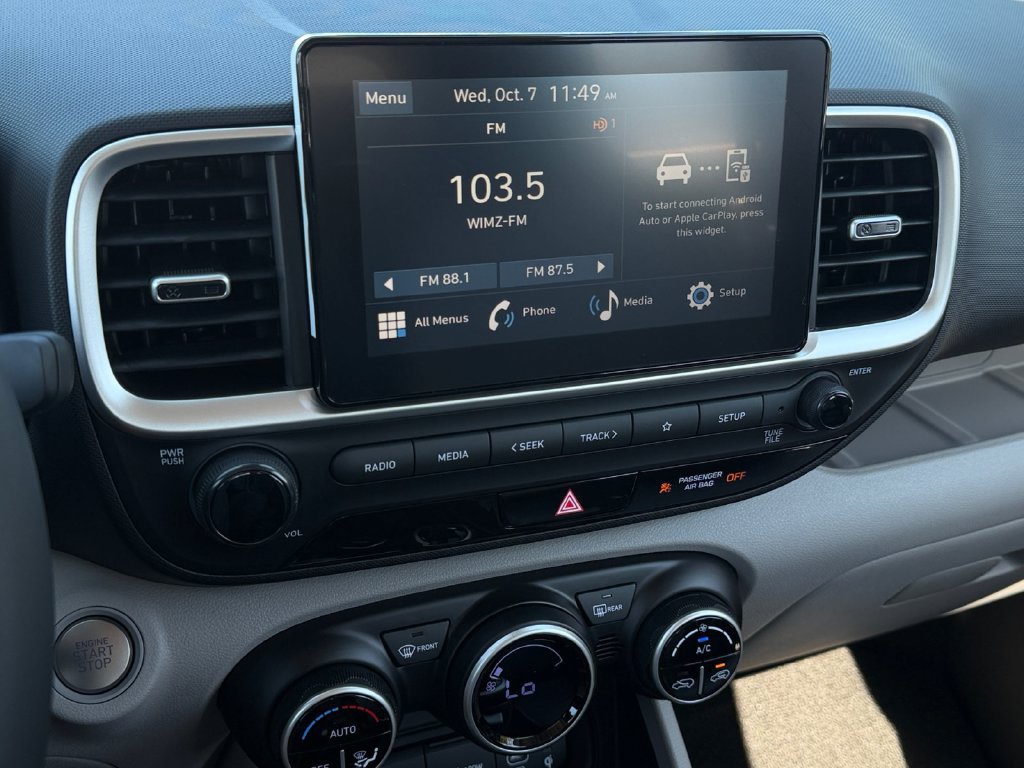 New 2026 Hyundai Venue SEL FWD image 11