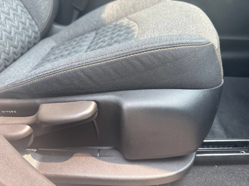 Used 2022 Chevrolet Equinox LT FWD image 26