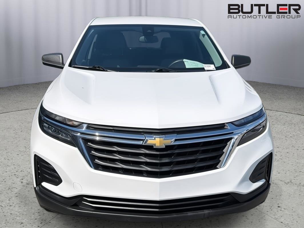 Used 2023 Chevrolet Equinox LS w/ LS Convenience Package FWD image 9