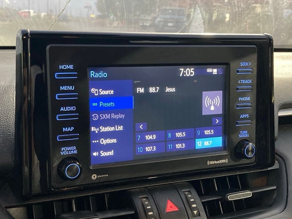 Used 2021 Toyota RAV4 XLE Premium FWD image 23