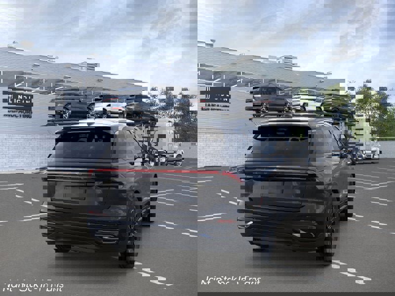 New 2026 Lincoln Nautilus Premier w/ Equipment Group 102A image 8