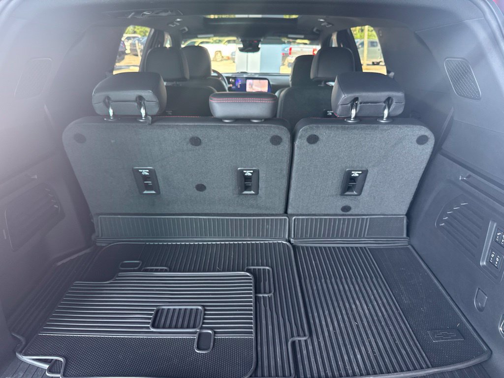 Used 2026 Chevrolet Traverse RS w/ LPO, Floor Liner Package FWD image 46