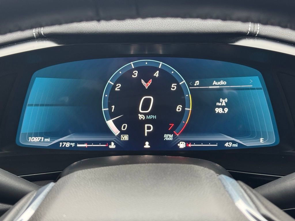 Used 2023 Chevrolet Corvette Stingray Convertible w/ Z51 Performance Package image 31