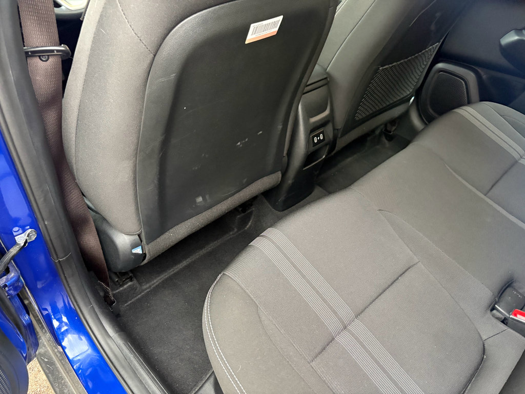 Used 2025 Hyundai Venue SEL FWD image 17