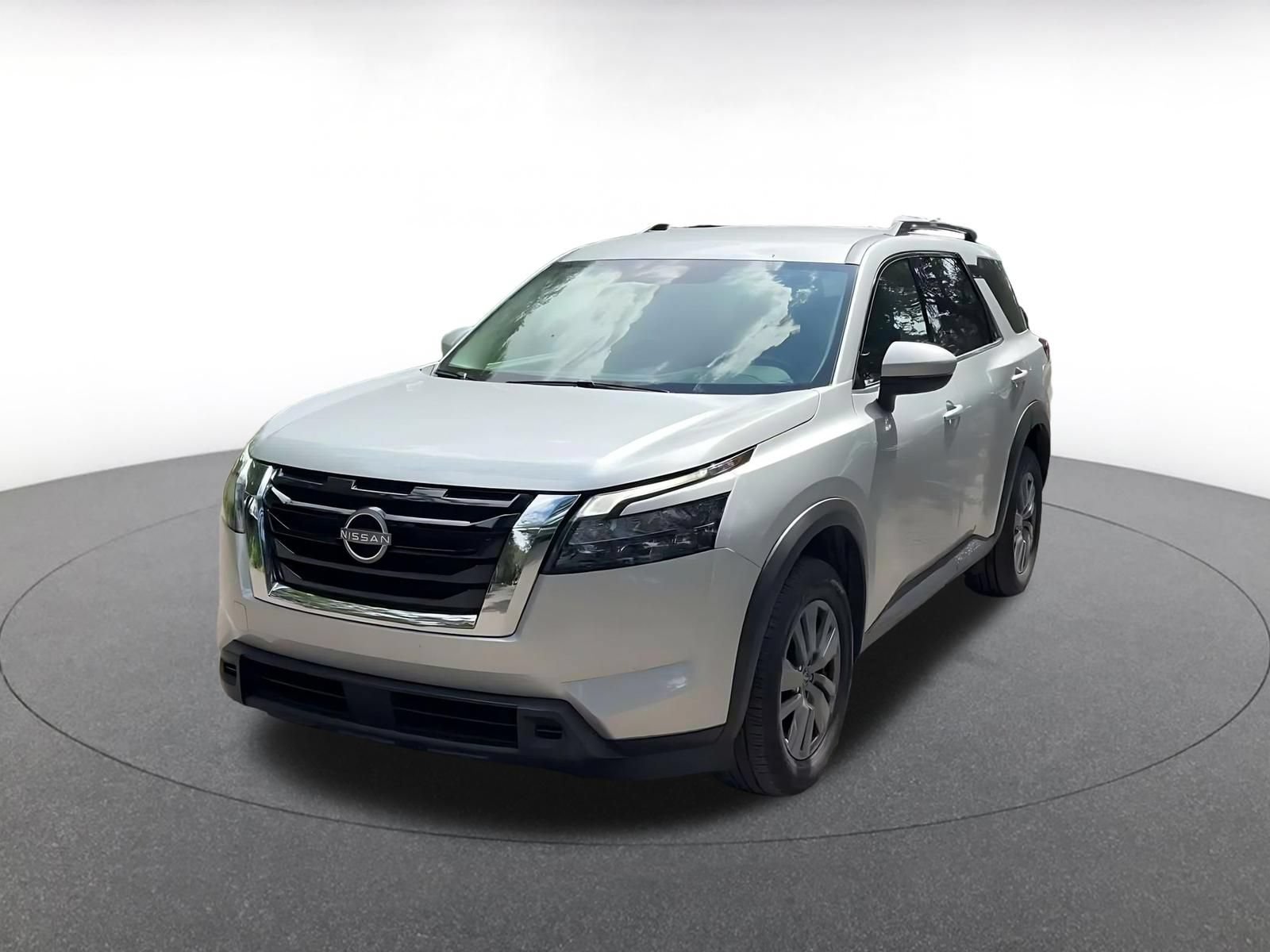 Used 2025 Nissan Pathfinder SV AWD/4WD image 7