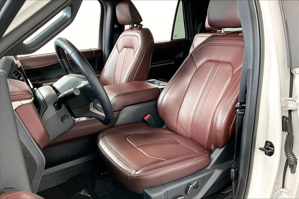 Used 2022 Ford Expedition Max Limited image 25