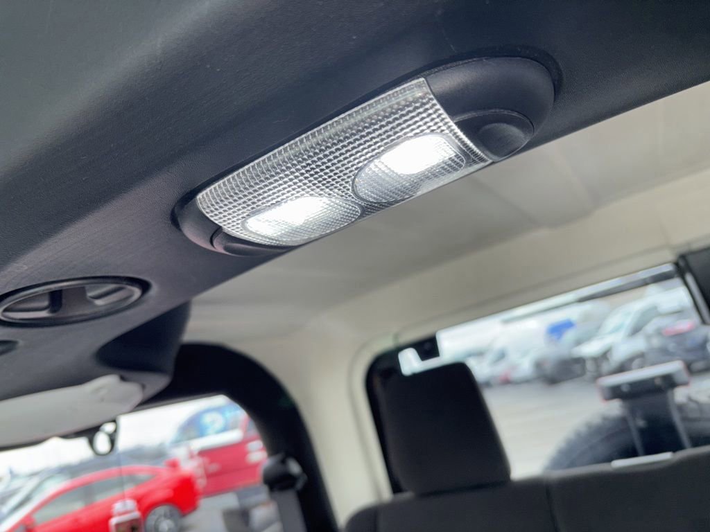 Used 2014 Jeep Wrangler Sahara w/ Trailer Tow Group image 28