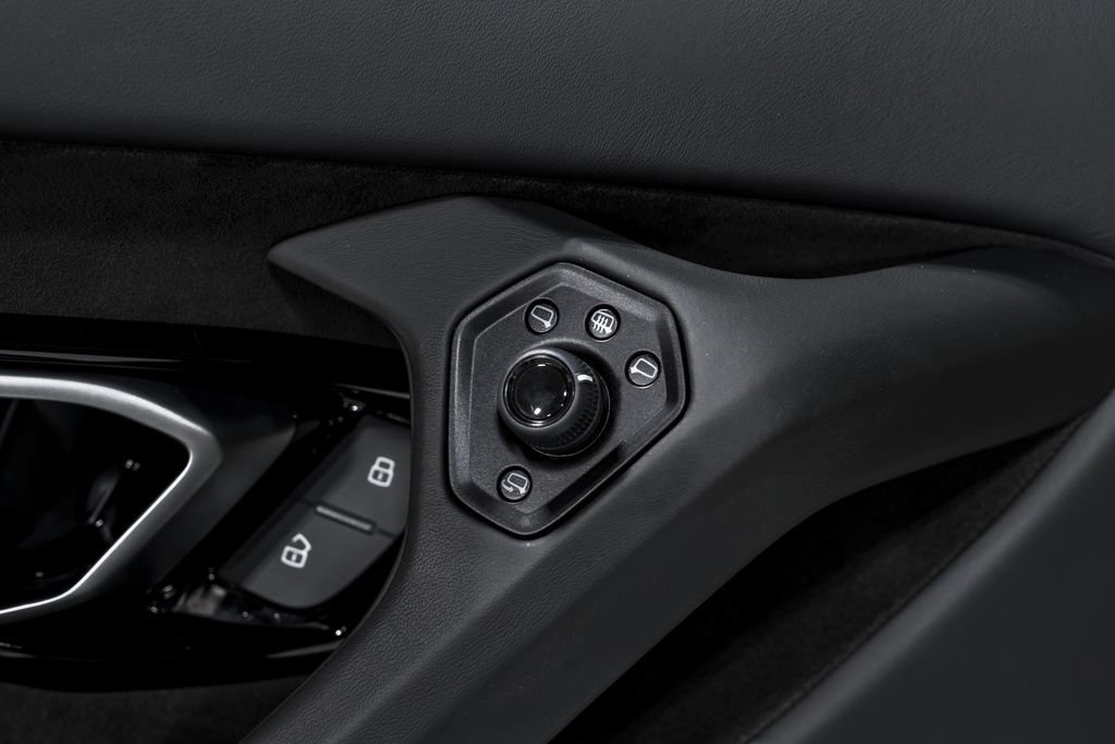 Used 2022 Lamborghini Huracan EVO AWD/4WD image 10