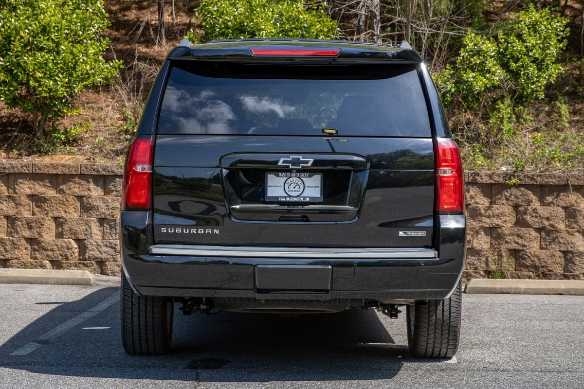Used 2017 Chevrolet Suburban Premier AWD/4WD image 7
