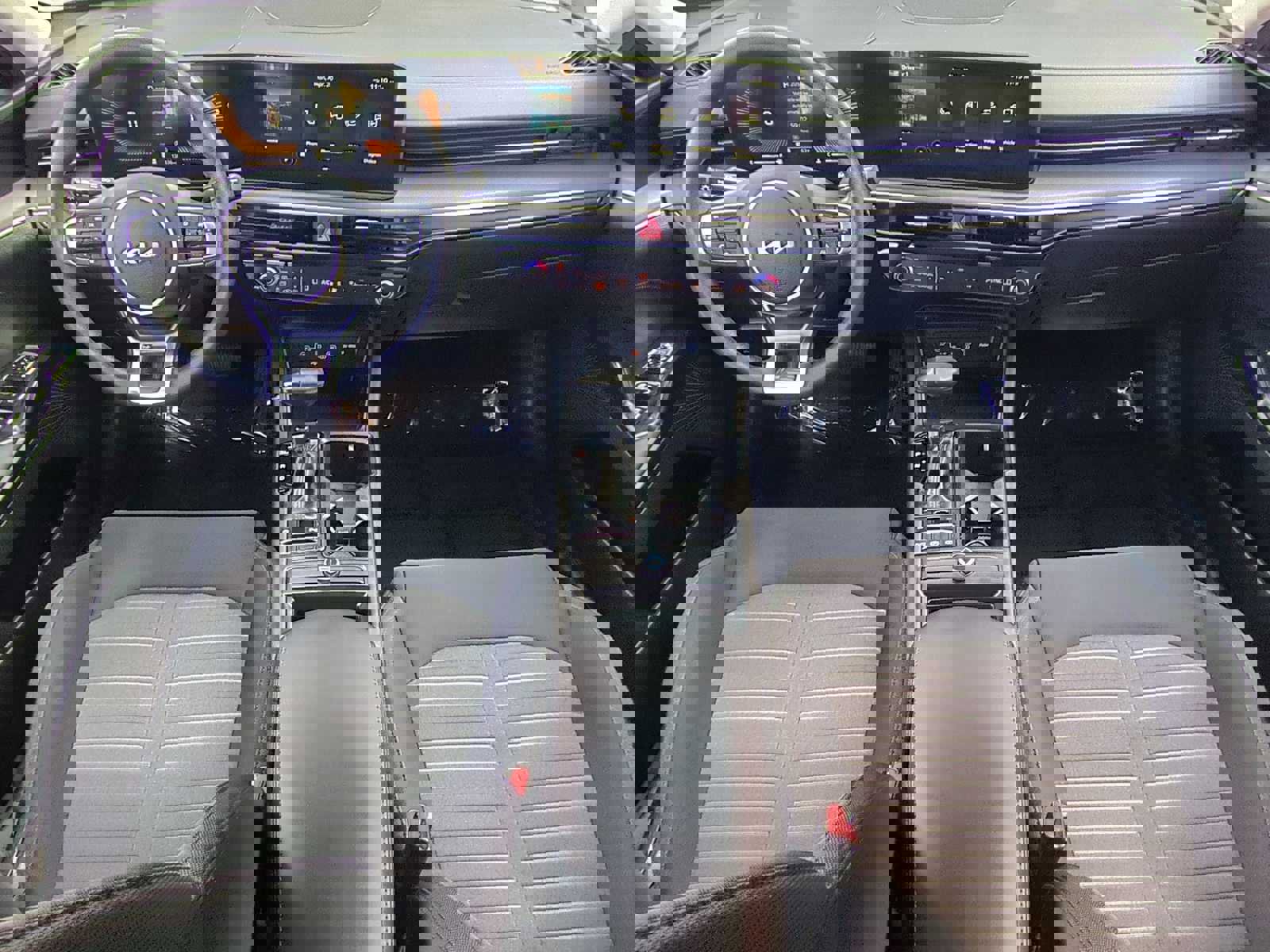 Used 2025 Kia K5 LXS FWD image 13