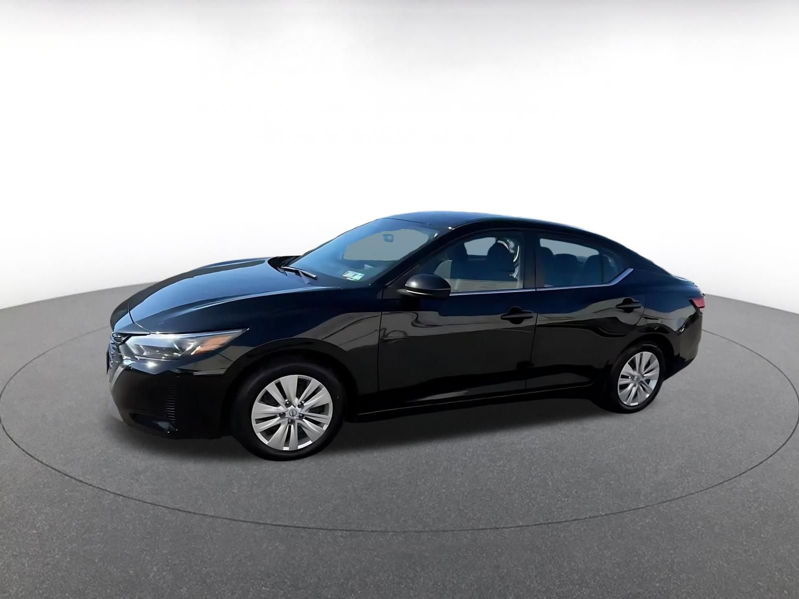 Used 2025 Nissan Sentra S FWD image 7
