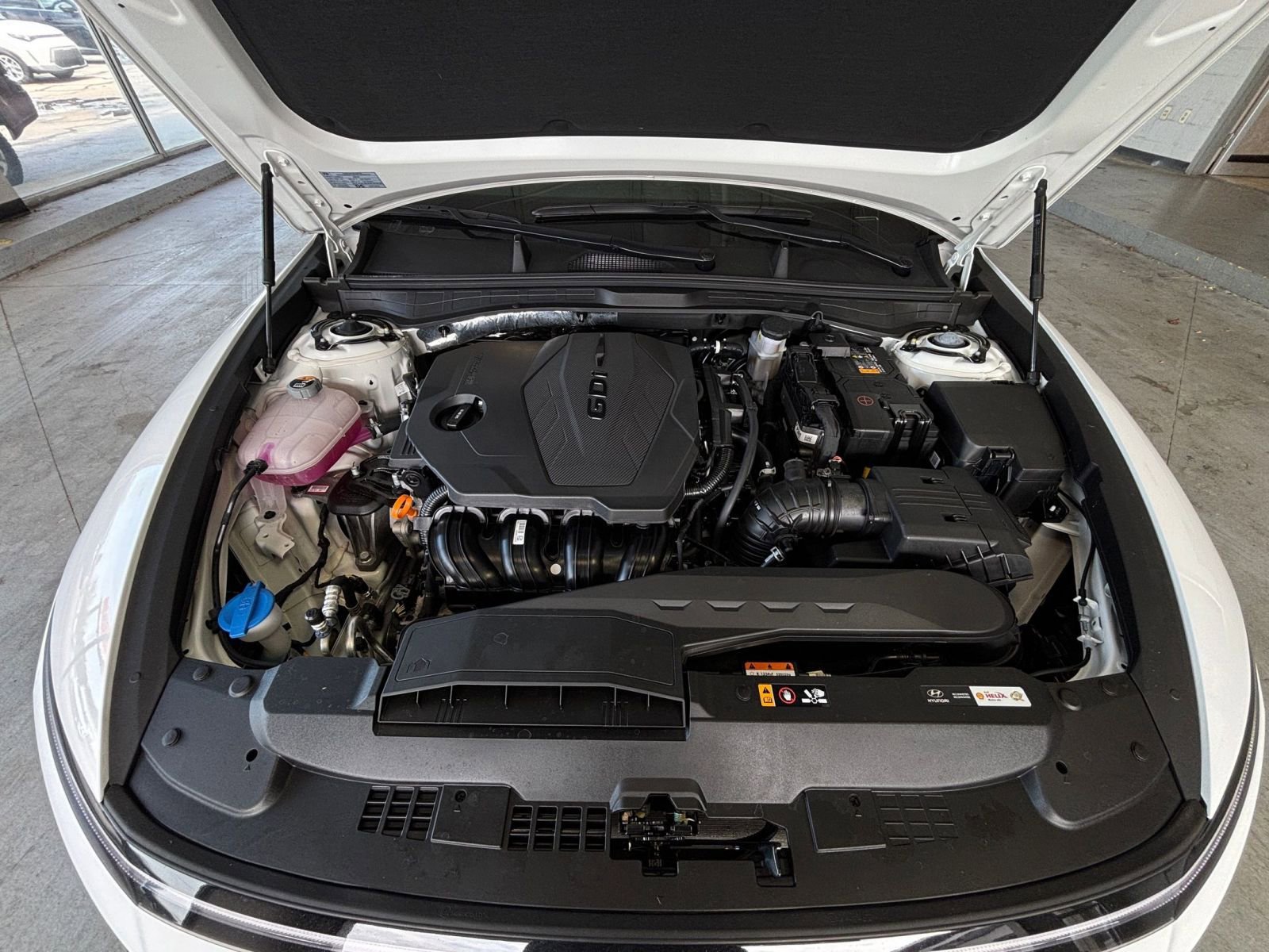 Used 2025 Hyundai Sonata SEL FWD image 33
