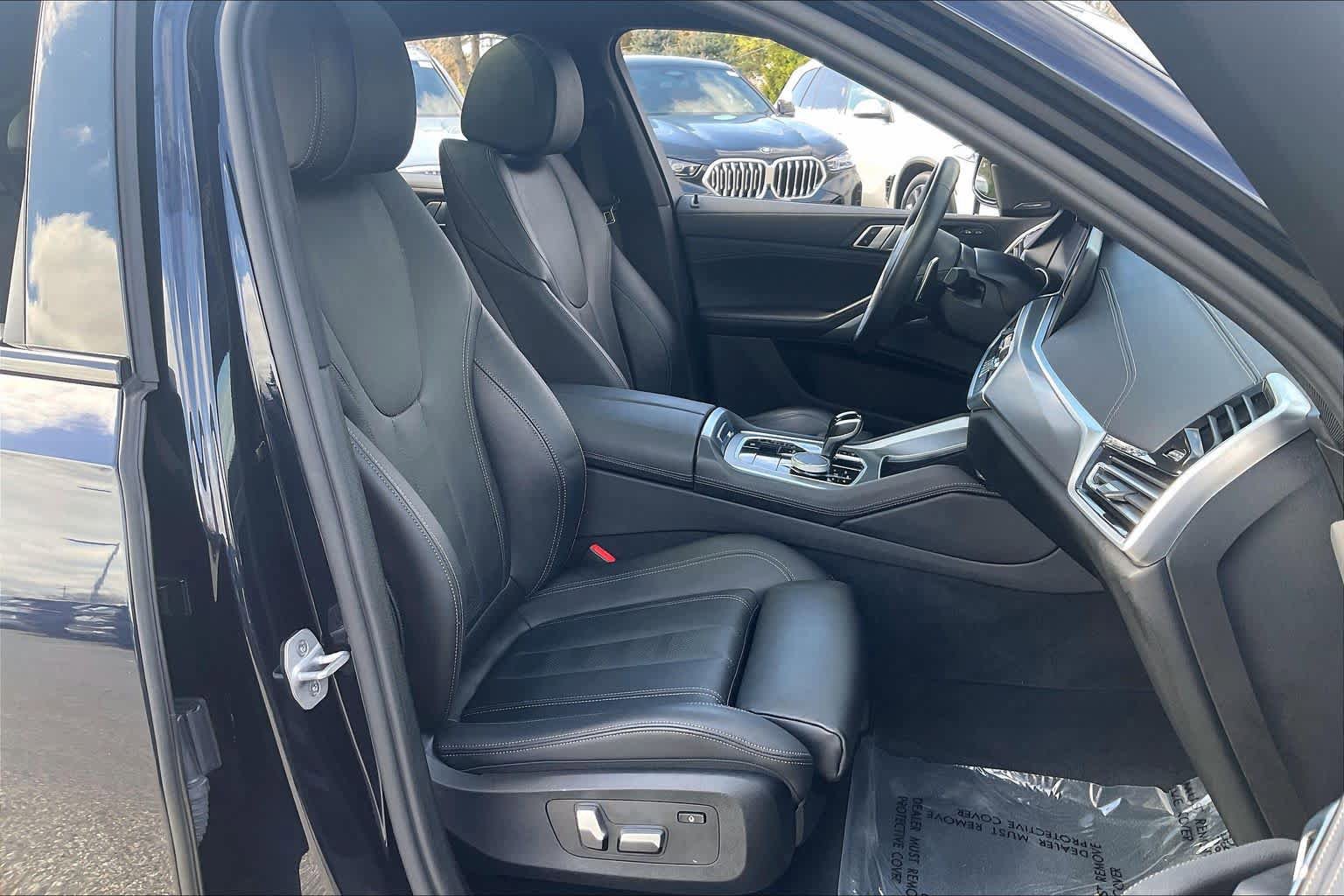 Certified 2022 BMW X6 xDrive40i w/ M Sport Package AWD/4WD image 8