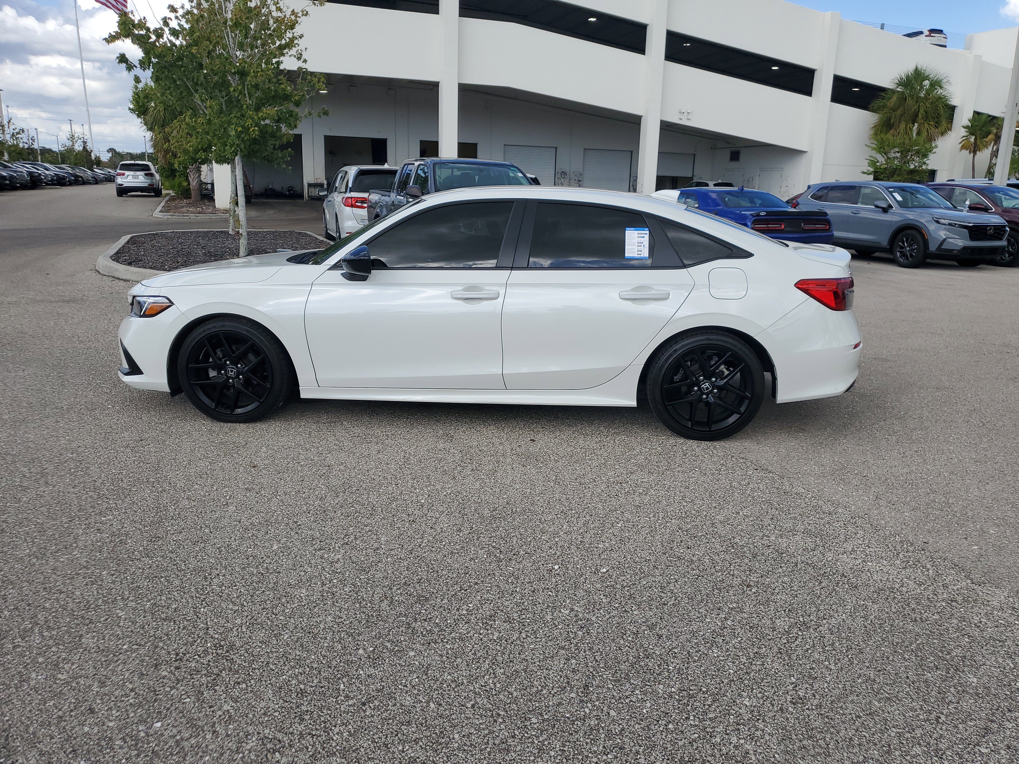 Used 2024 Honda Civic Sport image 7