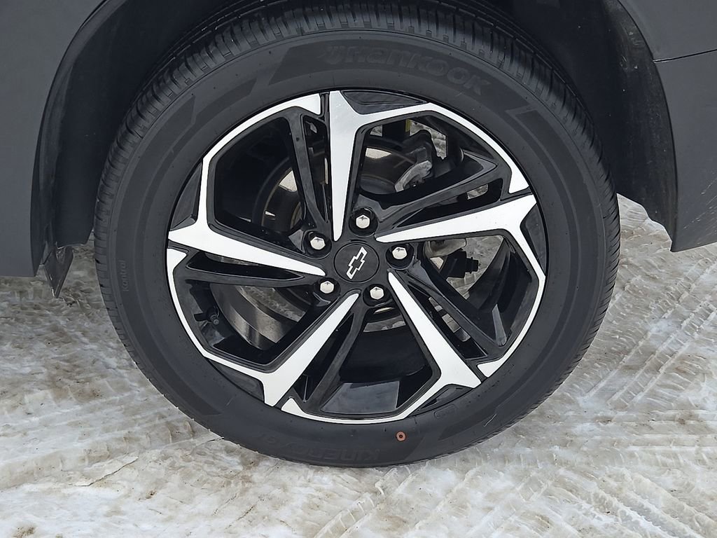Used 2023 Chevrolet TrailBlazer RS w/ Convenience Package image 11