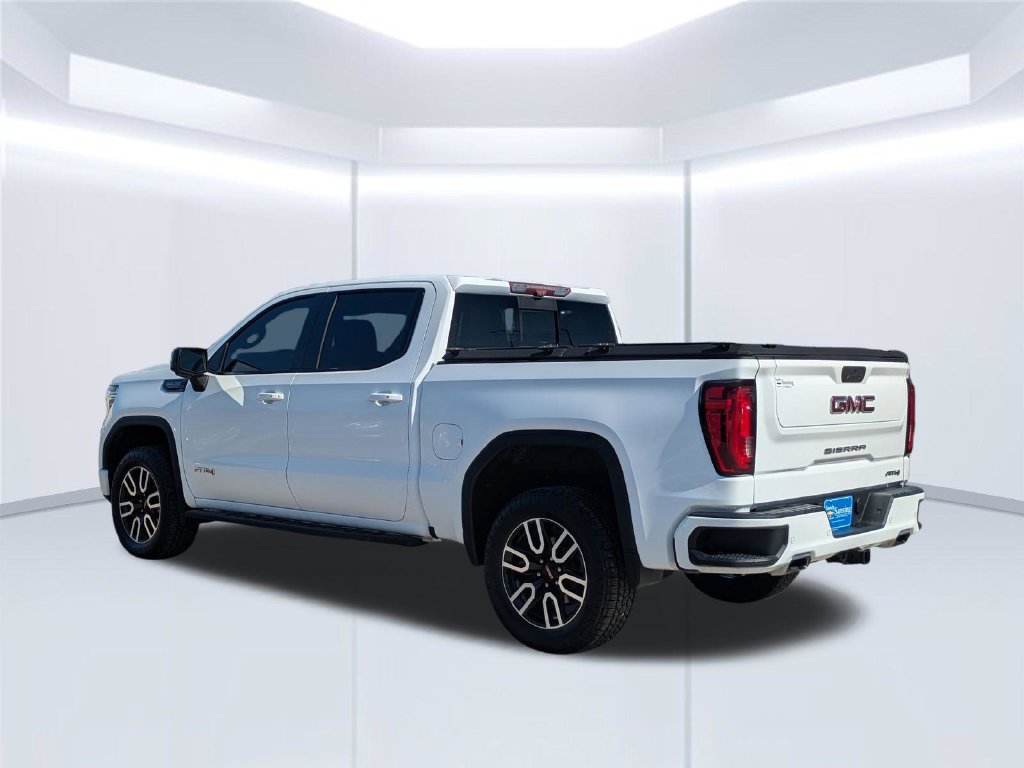 Used 2021 GMC Sierra 1500 AT4 w/ AT4 Premium Package AWD/4WD image 4