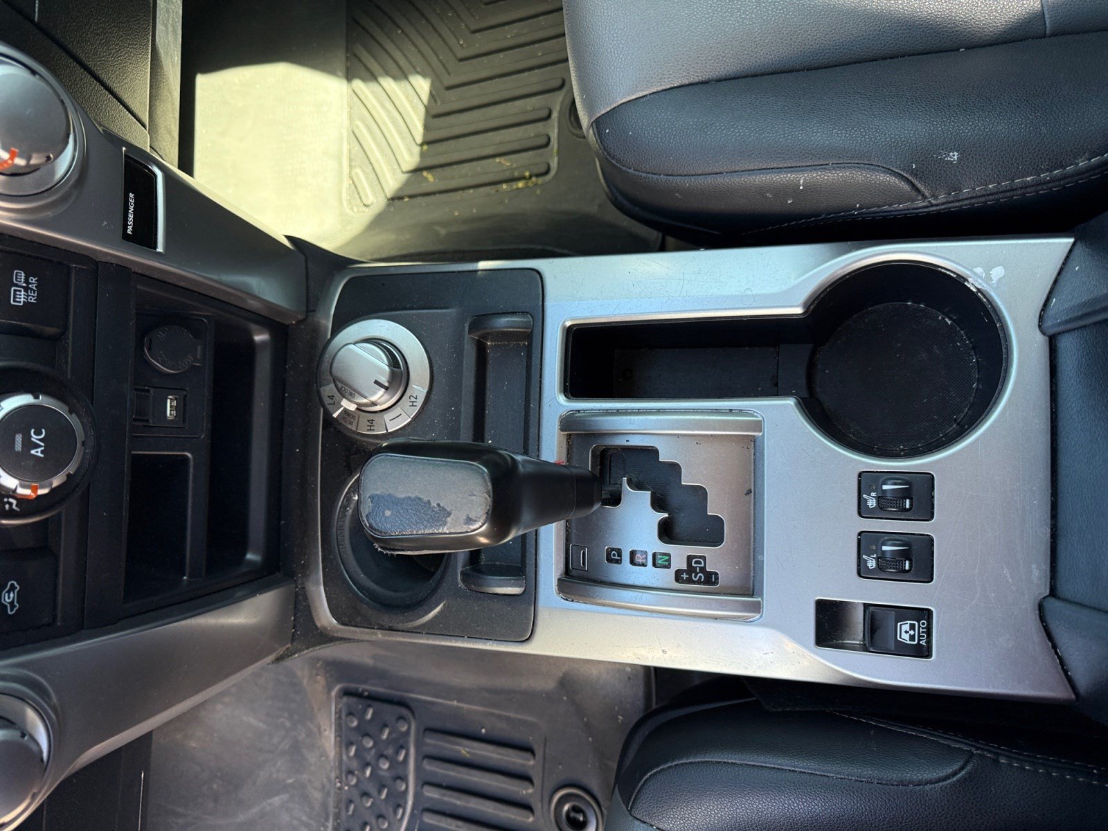 Used 2021 Toyota 4Runner SR5 Premium w/ Moonroof Package AWD/4WD image 15