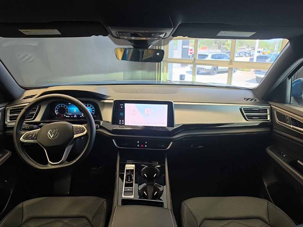 Used 2026 Volkswagen Atlas Cross Sport SE FWD image 16