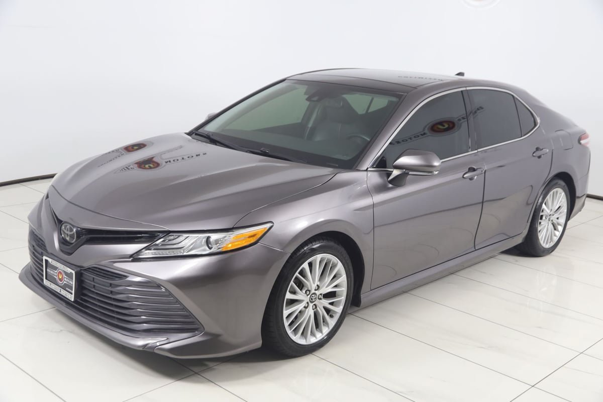 Used 2019 Toyota Camry XLE FWD image 21