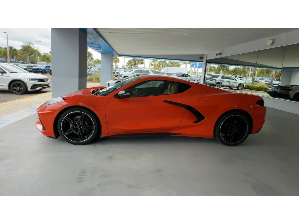 Used 2020 Chevrolet Corvette Stingray Preferred Cpe w/ 2LT Preferred Equipment Group image 2