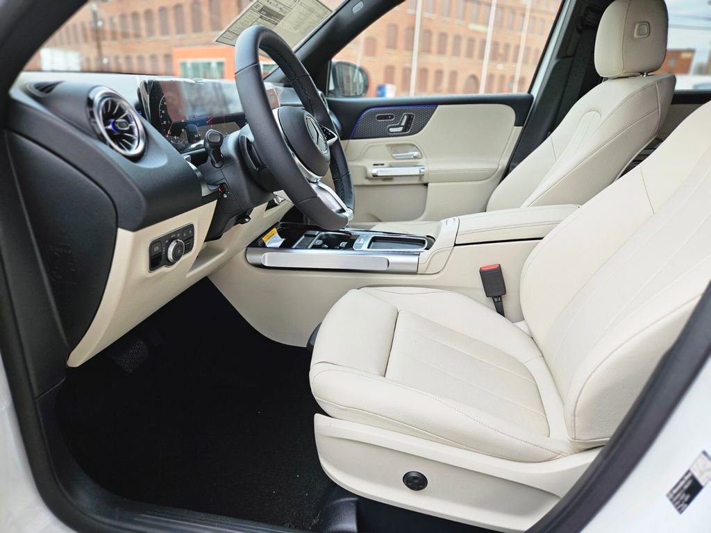 New 2026 Mercedes-Benz GLB 250 4MATIC image 17