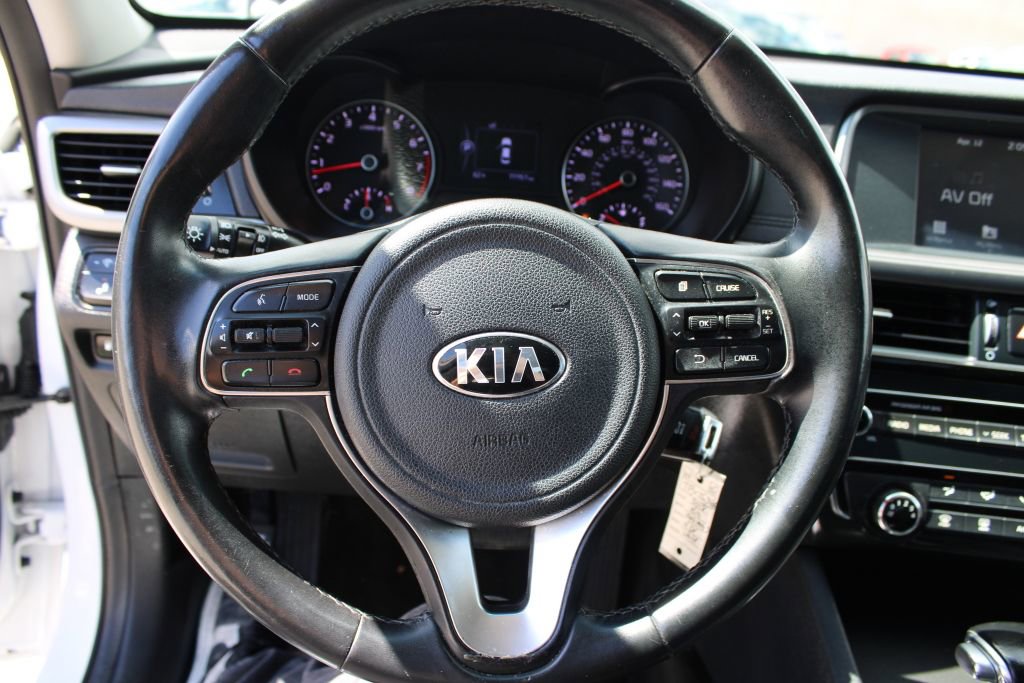 Used 2018 Kia Optima S w/ 18" Alloy Wheels Package image 26