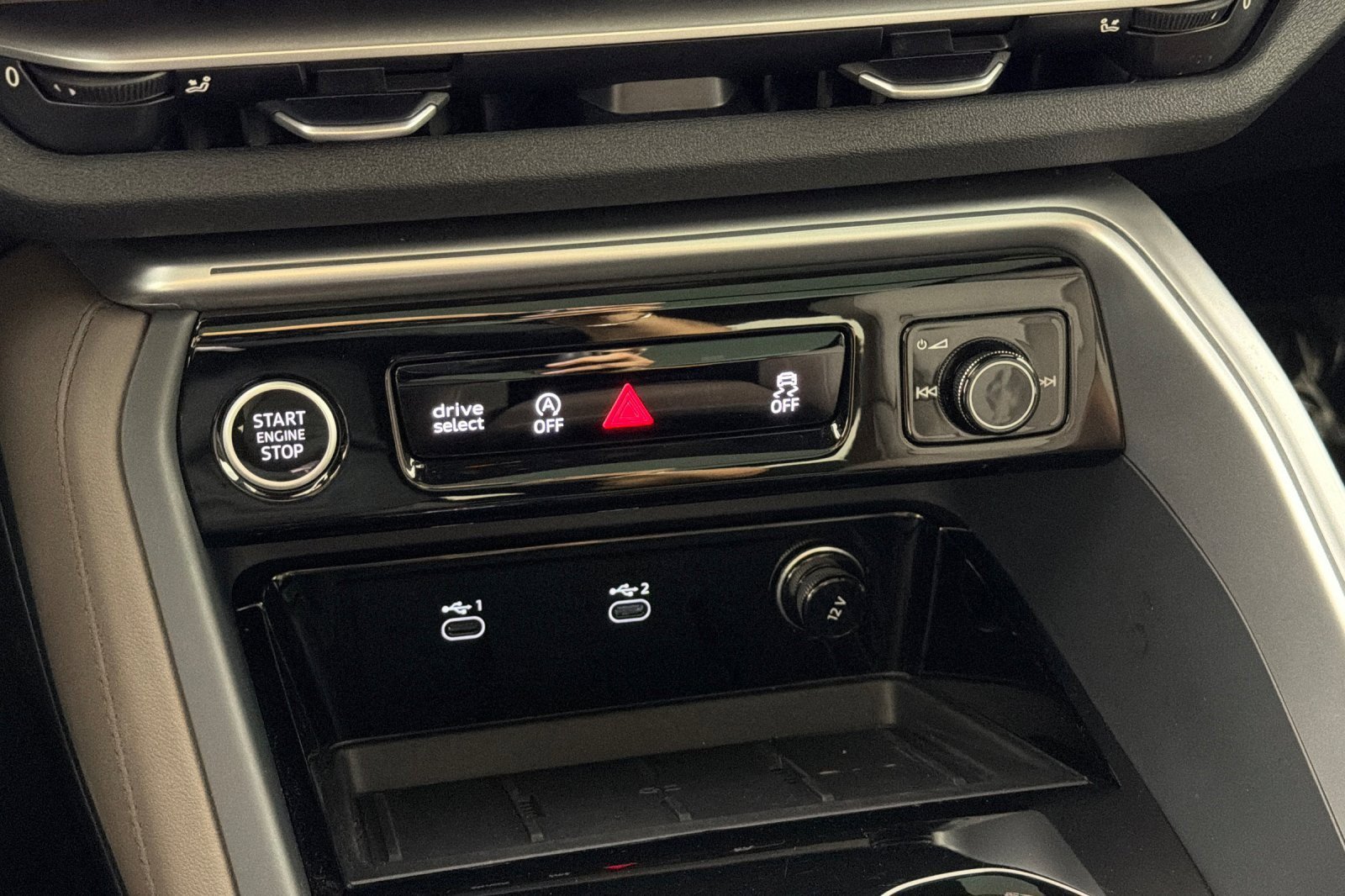 Used 2025 Audi Q5 Premium Plus w/ Premium Plus image 20