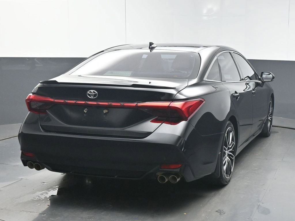 Used 2019 Toyota Avalon Touring w/ Advanced Safety Package image 7