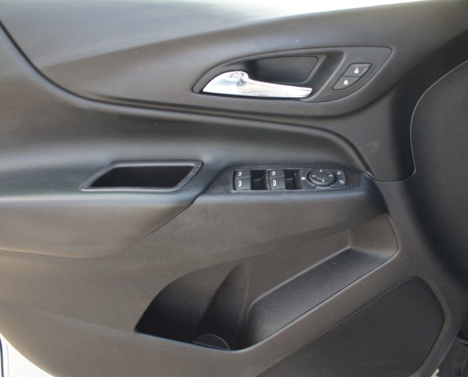 Used 2021 Chevrolet Equinox LT FWD image 19