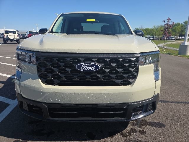 Certified 2025 Ford Maverick XLT w/ XLT Luxury Package AWD/4WD image 3