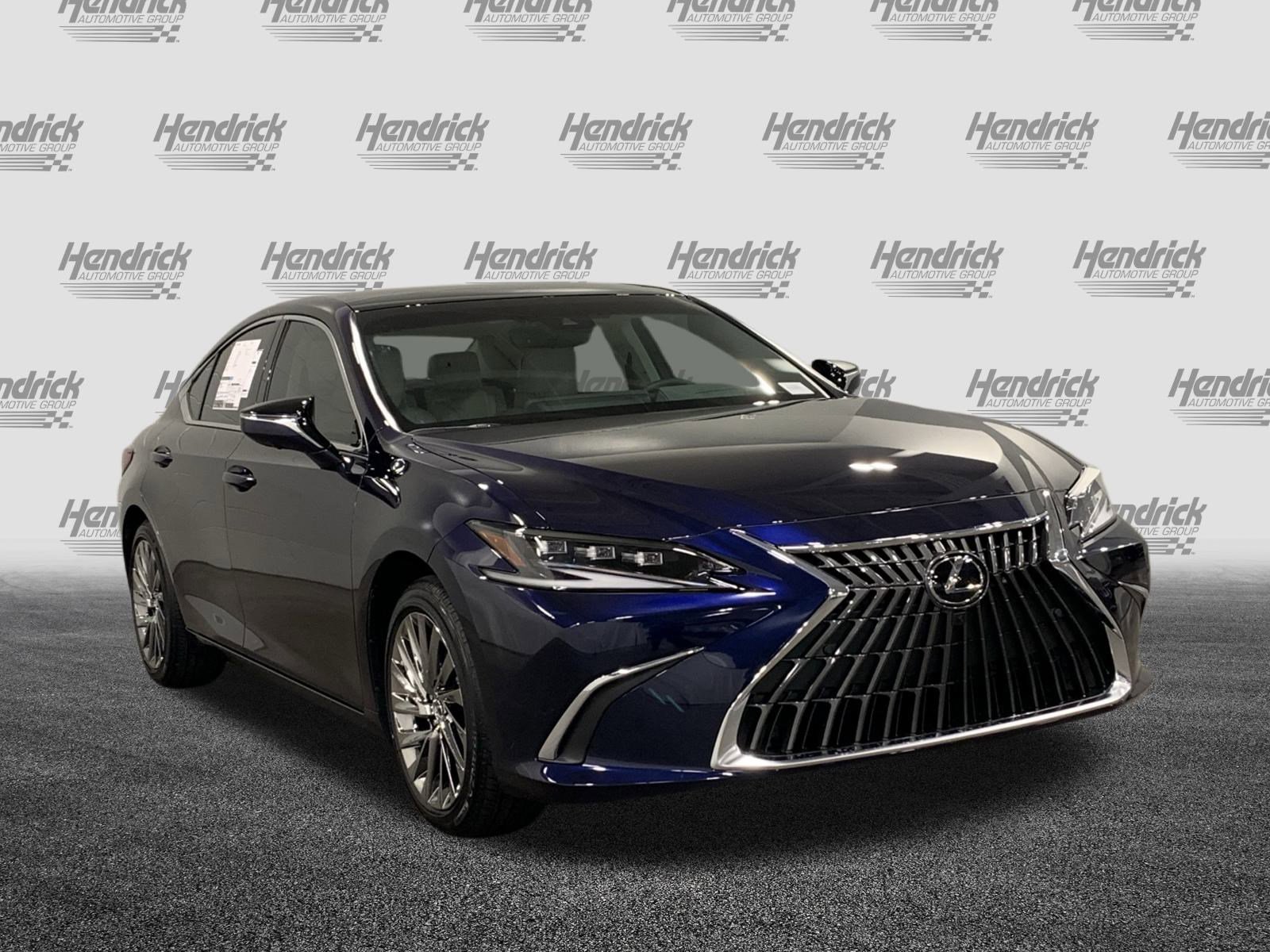 New 2025 Lexus ES 350 Ultra Luxury image 2