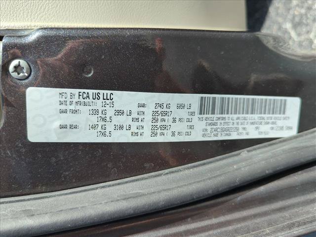 Used 2016 Chrysler Town & Country Touring FWD image 15