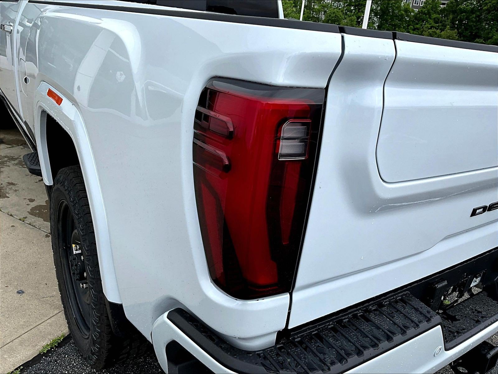 New 2026 GMC Sierra 2500 Denali Ultimate w/ LPO, Black Badging Package AWD/4WD image 15