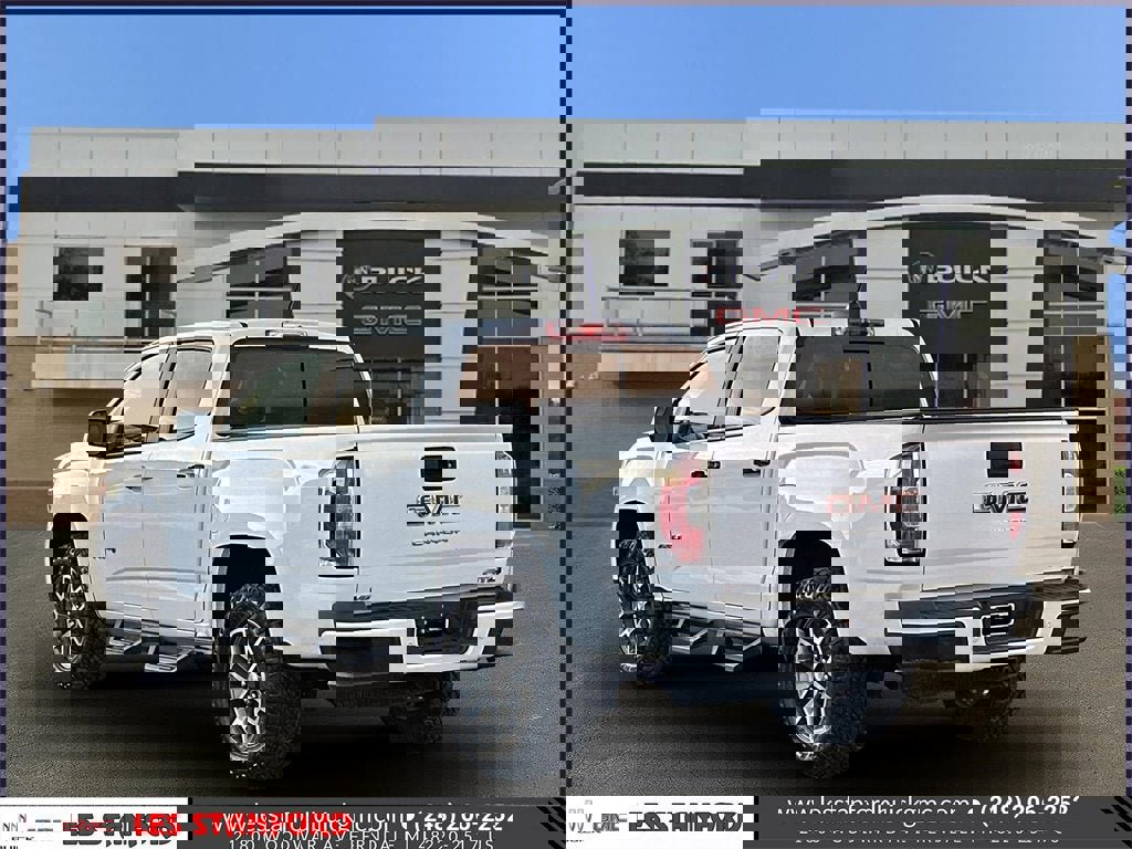Certified 2022 GMC Canyon AT4 w/ Trailering Package image 4