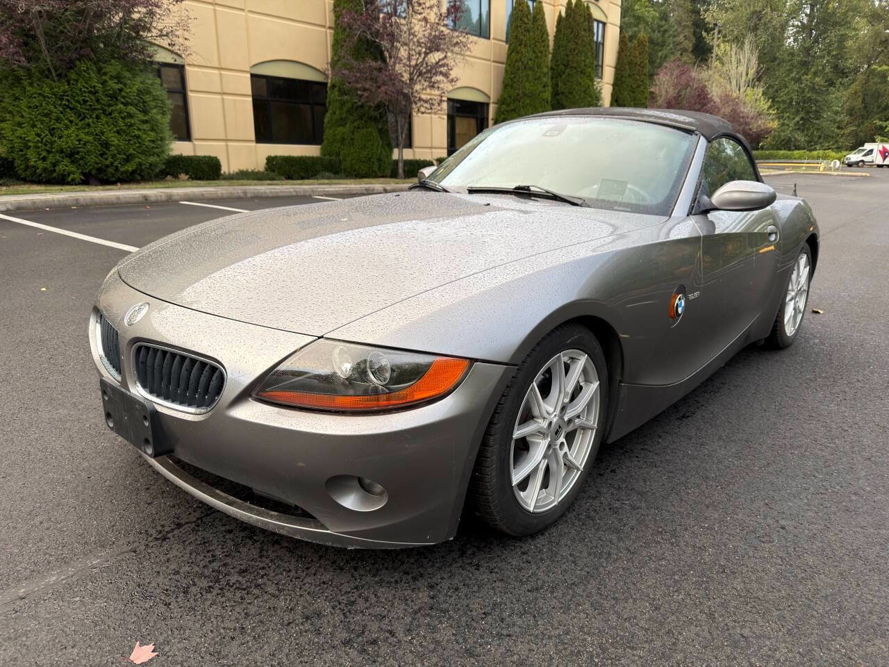 Used 2004 BMW Z4 2.5i