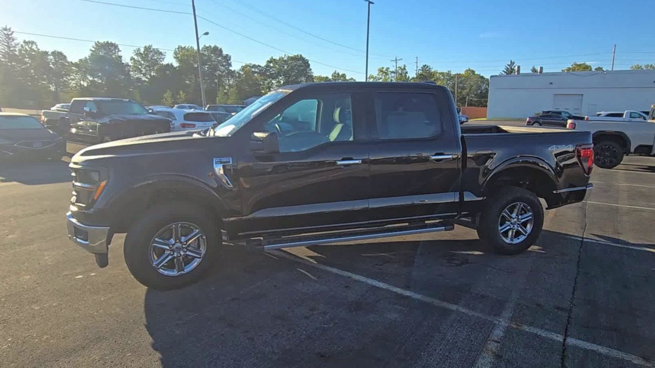 Used 2025 Ford F150 XLT w/ Equipment Group 301A Standard AWD/4WD image 8