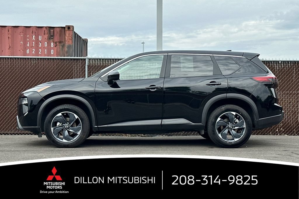Used 2025 Nissan Rogue SV AWD/4WD image 7