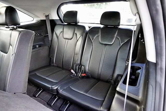 Used 2021 Kia Sorento S FWD image 28