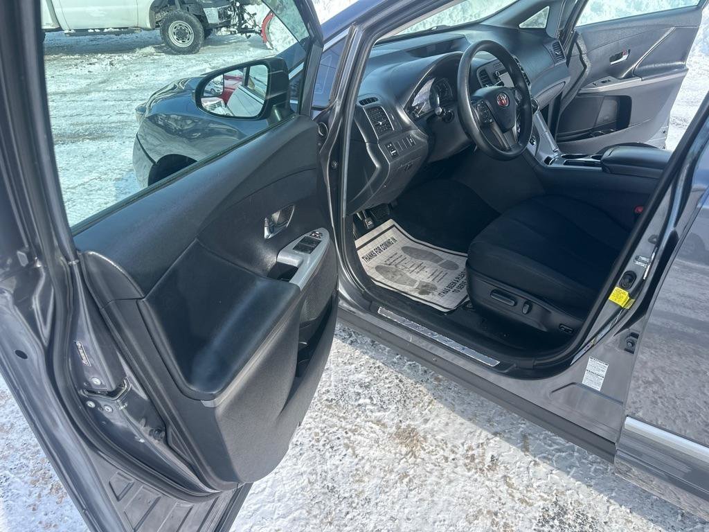 Used 2013 Toyota Venza LE AWD/4WD image 21