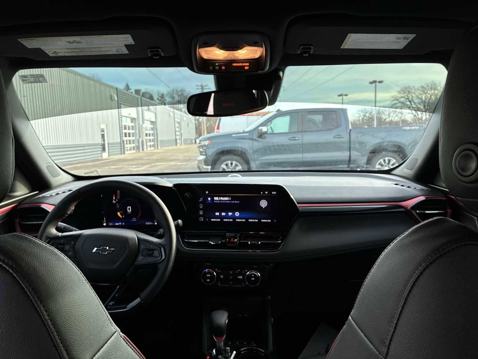 Used 2025 Chevrolet TrailBlazer RS w/ Convenience Package image 19