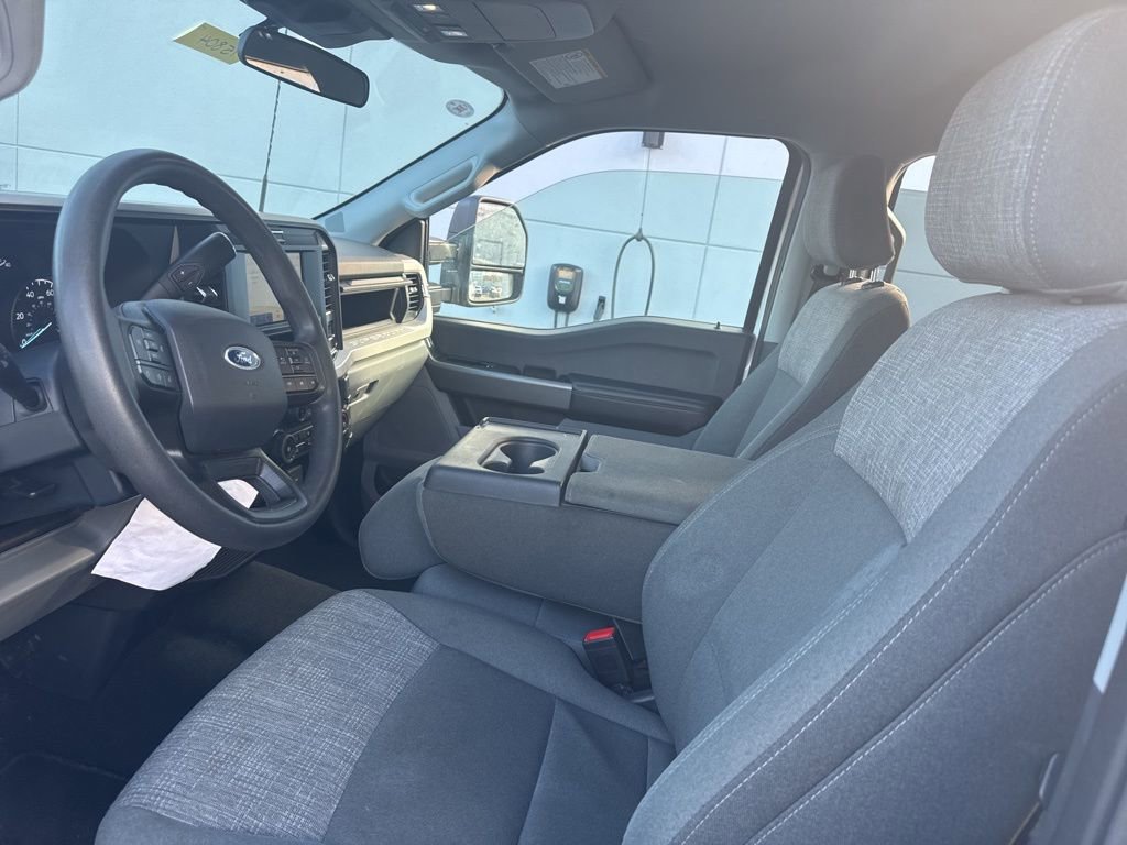 Used 2025 Ford F250 XLT image 10