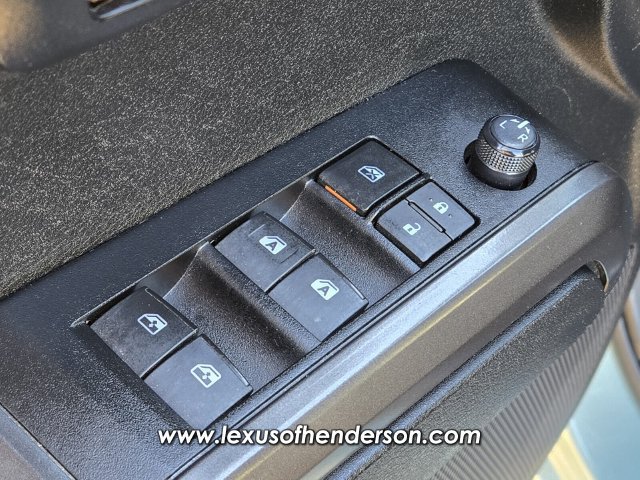 Used 2022 Toyota Tacoma TRD Off-Road AWD/4WD image 21
