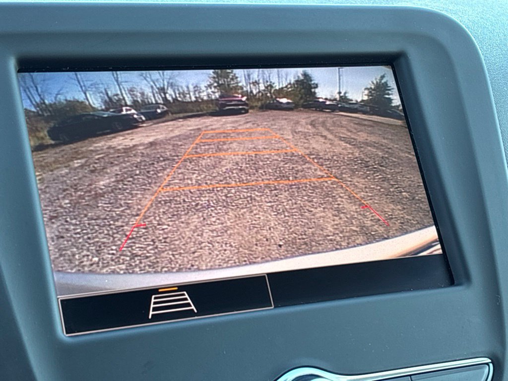 Used 2022 Chevrolet Equinox LS w/ LS Convenience Package FWD image 29