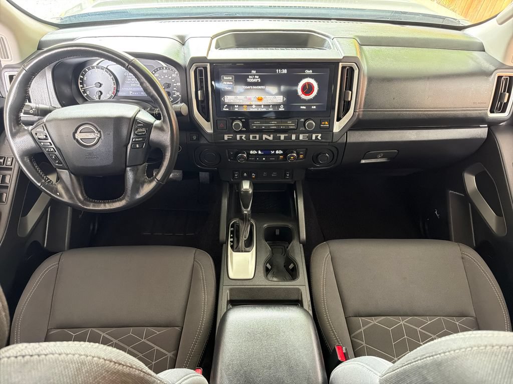Used 2025 Nissan Frontier SV w/ SV Convenience Package RWD image 22