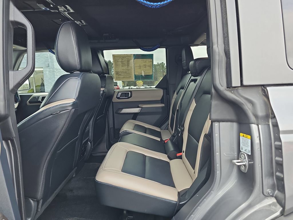 Used 2023 Ford Bronco Wildtrak image 19