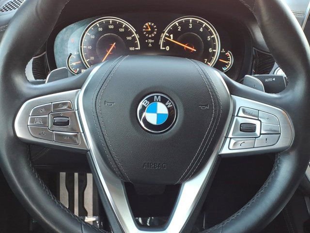 Used 2017 BMW 750i image 8
