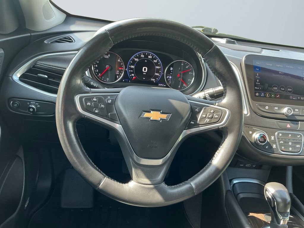 Used 2022 Chevrolet Malibu Premier image 13