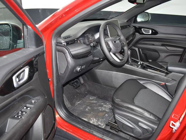 New 2026 Jeep Compass Latitude image 12