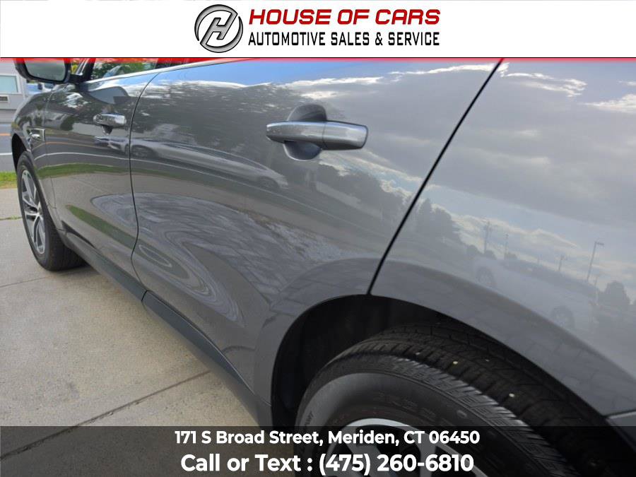 Used 2019 Jaguar F-PACE Premium AWD/4WD image 17