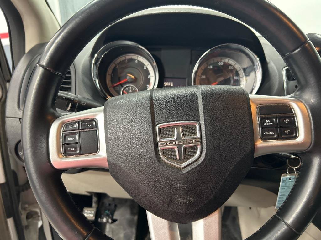 Used 2014 RAM C/V Tradesman w/ UConnect Hands-Free Group FWD image 16